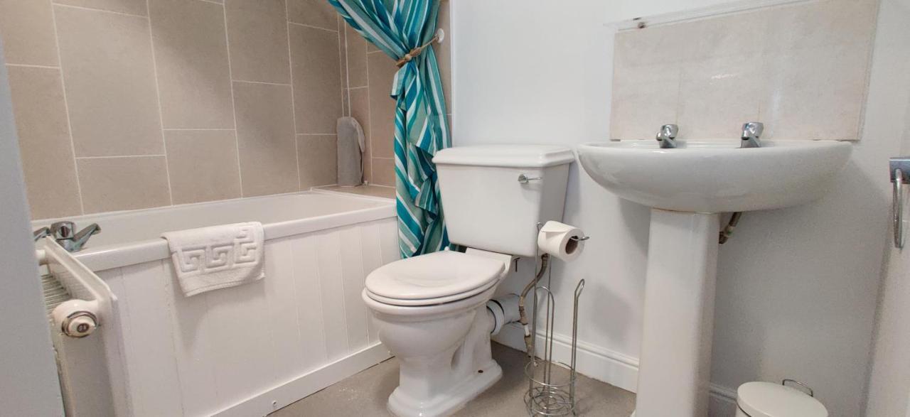 Aaron Lodge Guest House Leicester Bagian luar foto