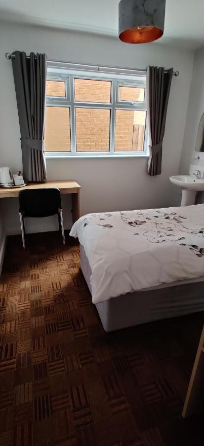 Aaron Lodge Guest House Leicester Bagian luar foto