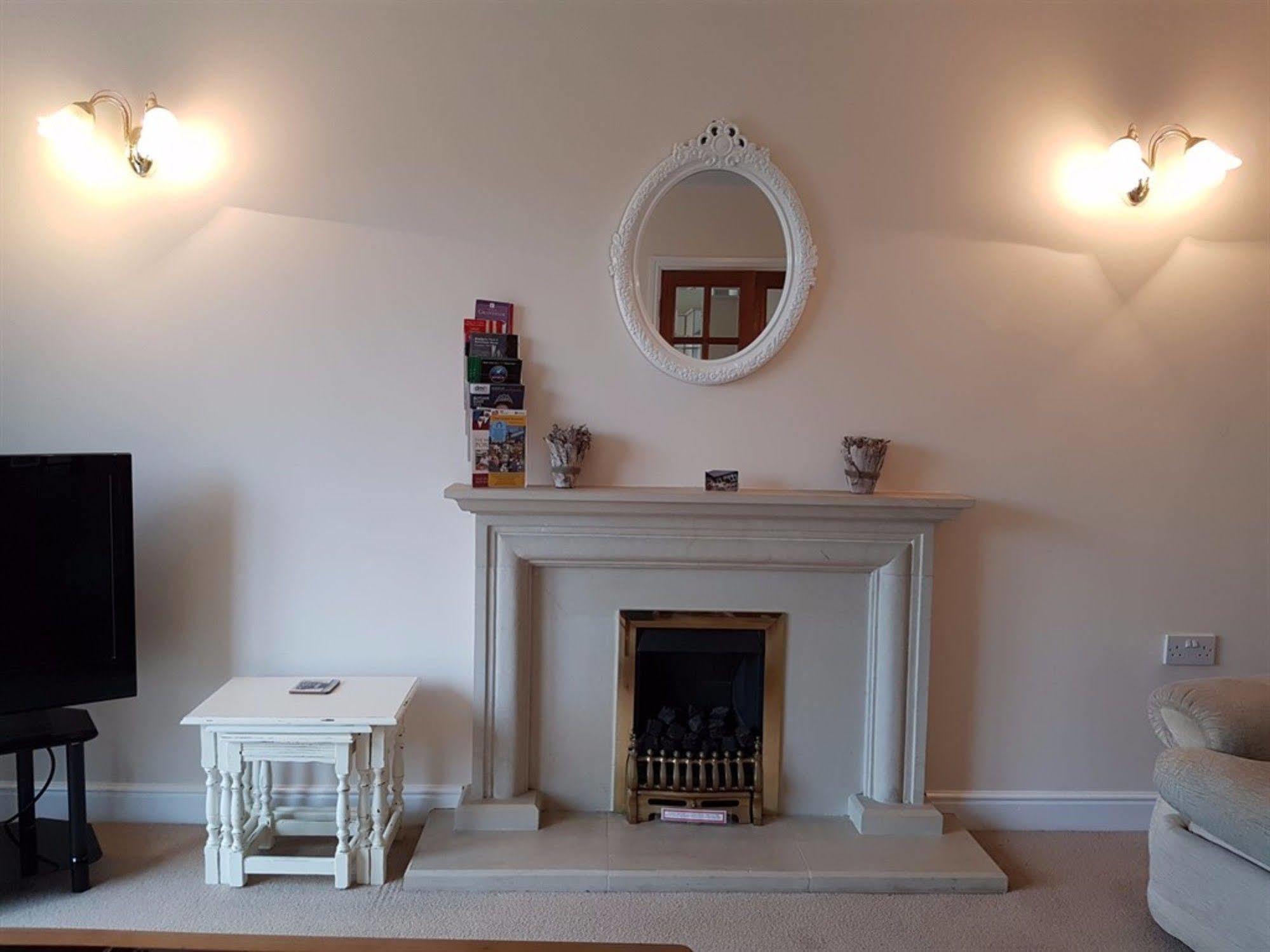 Aaron Lodge Guest House Leicester Bagian luar foto