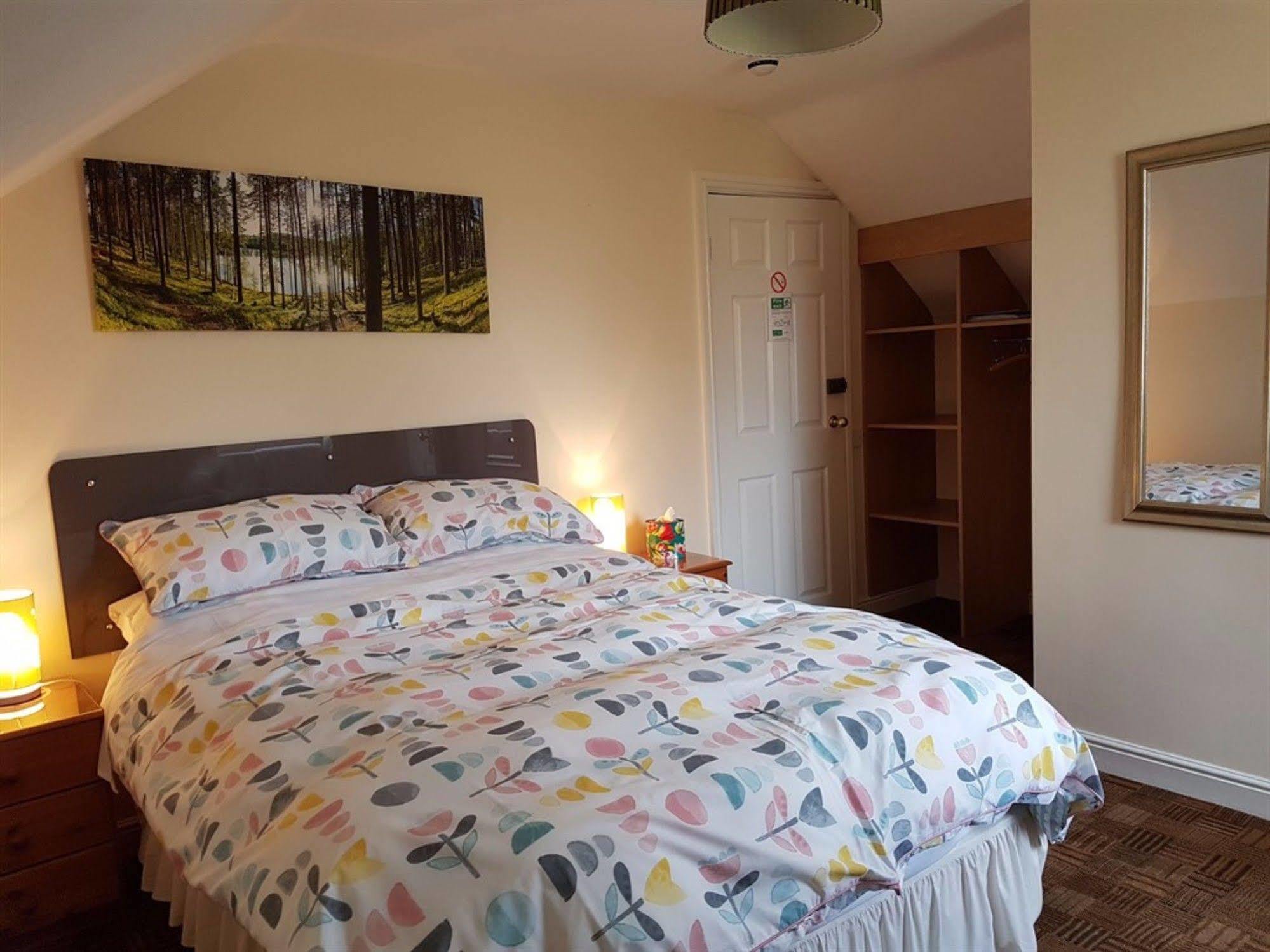 Aaron Lodge Guest House Leicester Bagian luar foto